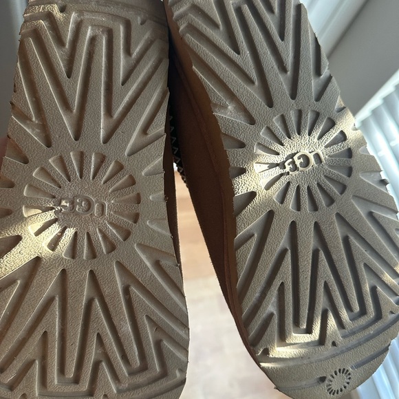 UGG Women's Tasman Slippers, used - Picture 5 of 10